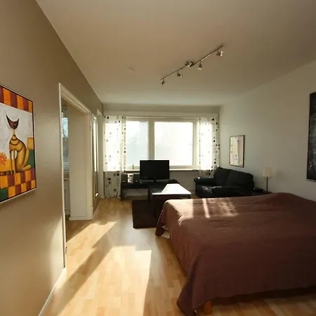 Gella Serviced Pitaejaenmaeki Apartment *