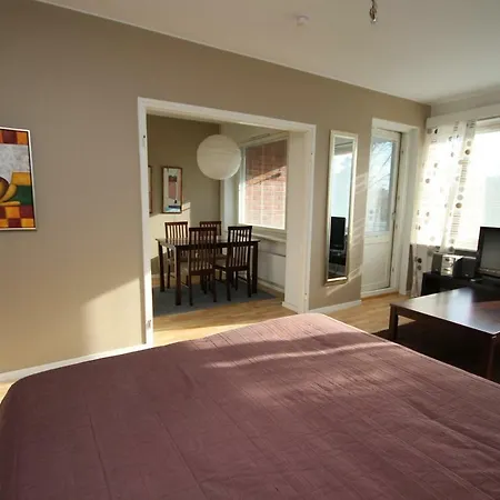 Gella Serviced Pitaejaenmaeki