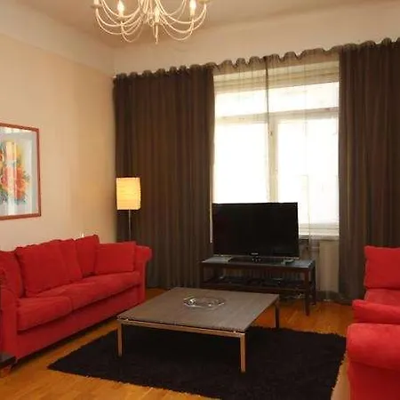 Gella Serviced Pitaejaenmaeki Apartmán