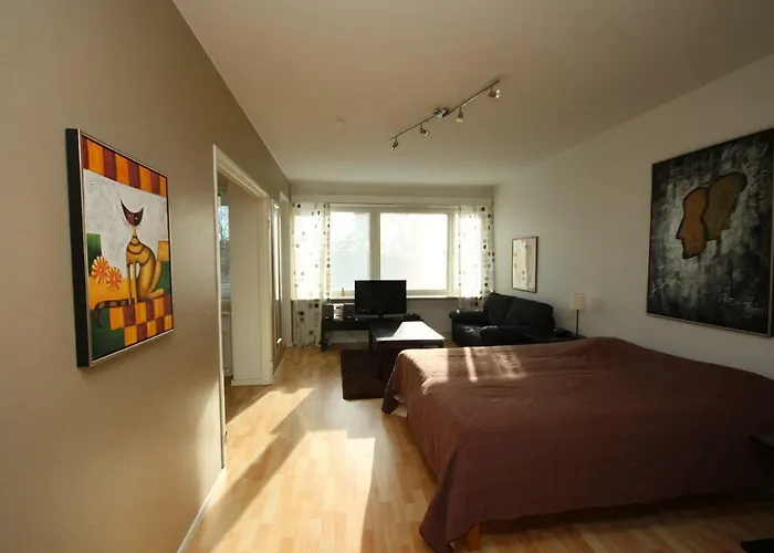 Gella Serviced Pitaejaenmaeki Апартаменты *